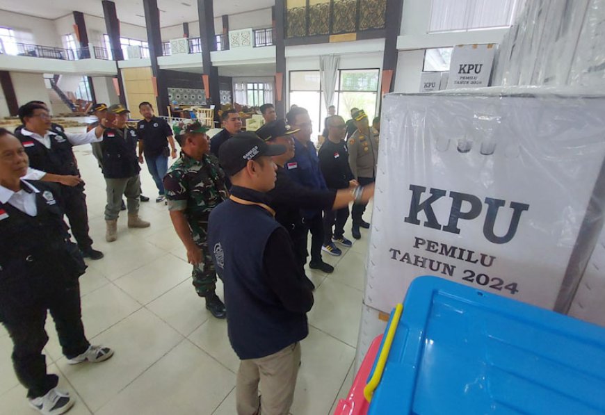 Tiga Hari Jelang Pencoblosan, KPU Batola Kirim Logistik Terakhir Pemilu
