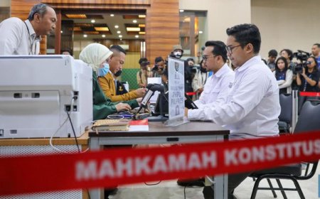 Paslon 01 dan 03 Resmi Ajukan Gugatan Pemilu 2024 ke MK