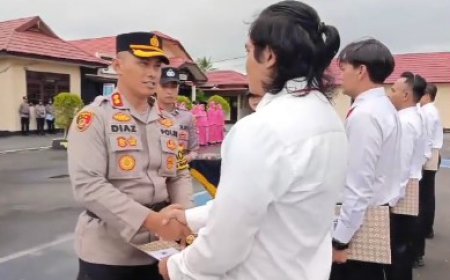 Ungkap Puluhan Kasus, Reserse Narkoba Batola Diguyur Penghargaan