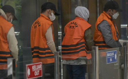 Meski Tersangka Korupsi, Gubernur Kalsel Belum Ditahan KPK