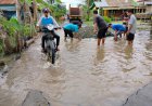 Berbulan-bulan Digerus Banjir, Warga Jejangkit Batola Berswadaya Perbaiki Jalan