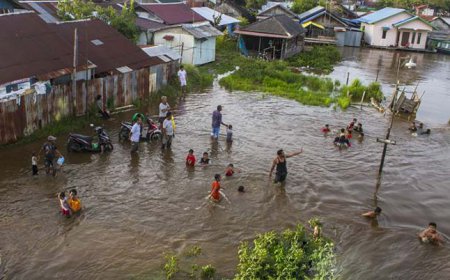 Waspada Potensi Rob di Muara Sungai Barito Mulai 14 Mei 2025