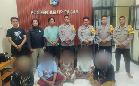 Lima Bapak-bapak di Anjir Pasar Batola Tertangkap Tangan Main Togel