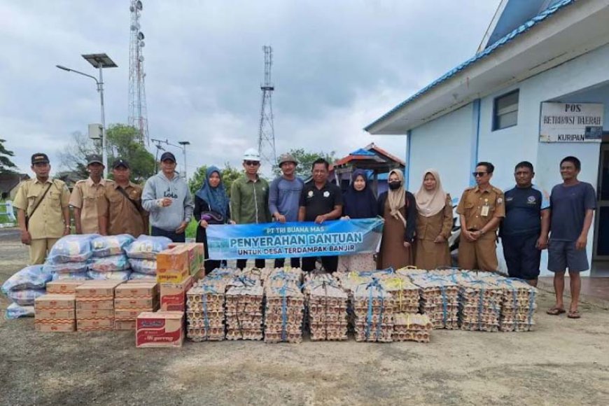 PT TBM Bantu Warga Terdampak Air Pasang Sungai Barito di Batola dan HSS