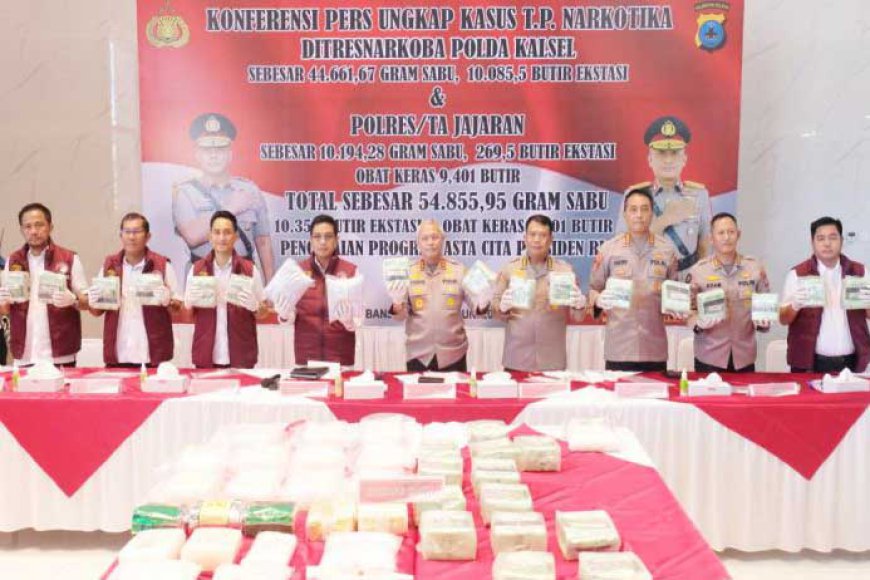 Polda Kalsel Sita Puluhan Gram Sabu dan Ekstasi Milik Fredy Pratama