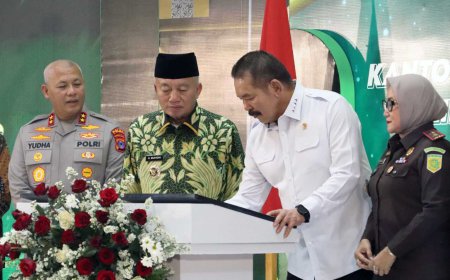 Jaksa Agung Burhanuddin Mengingatkan Jaksa di Kalsel Tidak Main Proyek